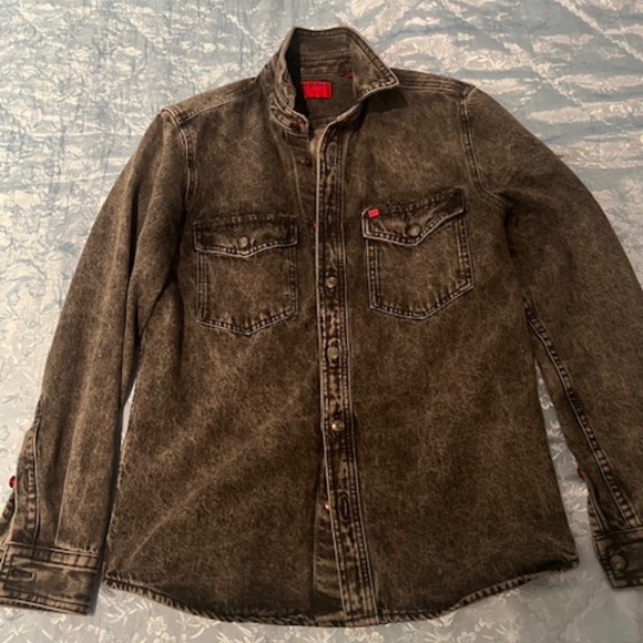 Hugo Boss denim shirt - Picture 5 of 5